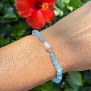 Aquamarine & Pearl bracelet